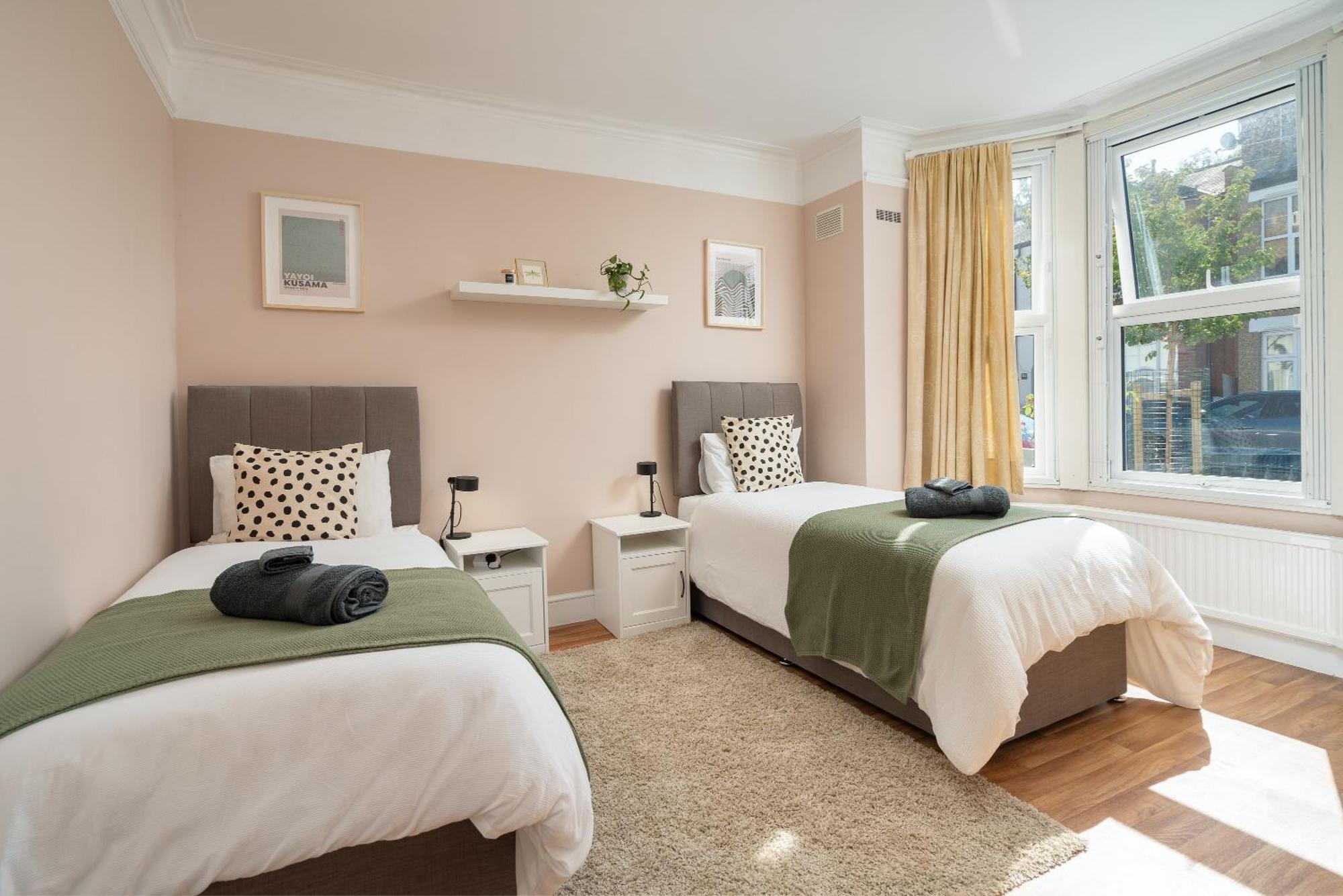 Homely And Stylish Apartment With A Garden In East Finchley Londyn Zewnętrze zdjęcie